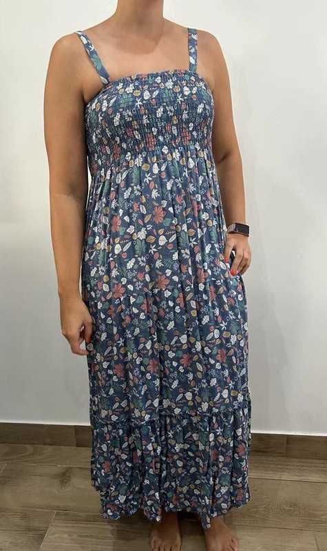 Vestido florido base azul