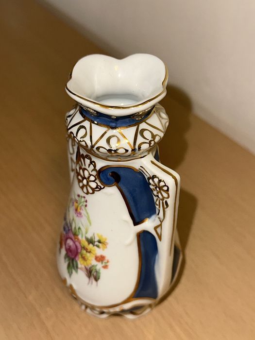 Фарфоровая вазочка Royal Dux Bohemia