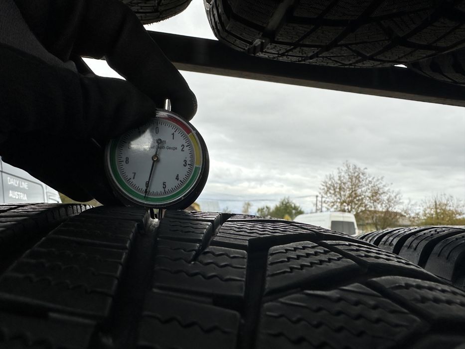 Шини б/у 225/40 R18 Hankook 4шт