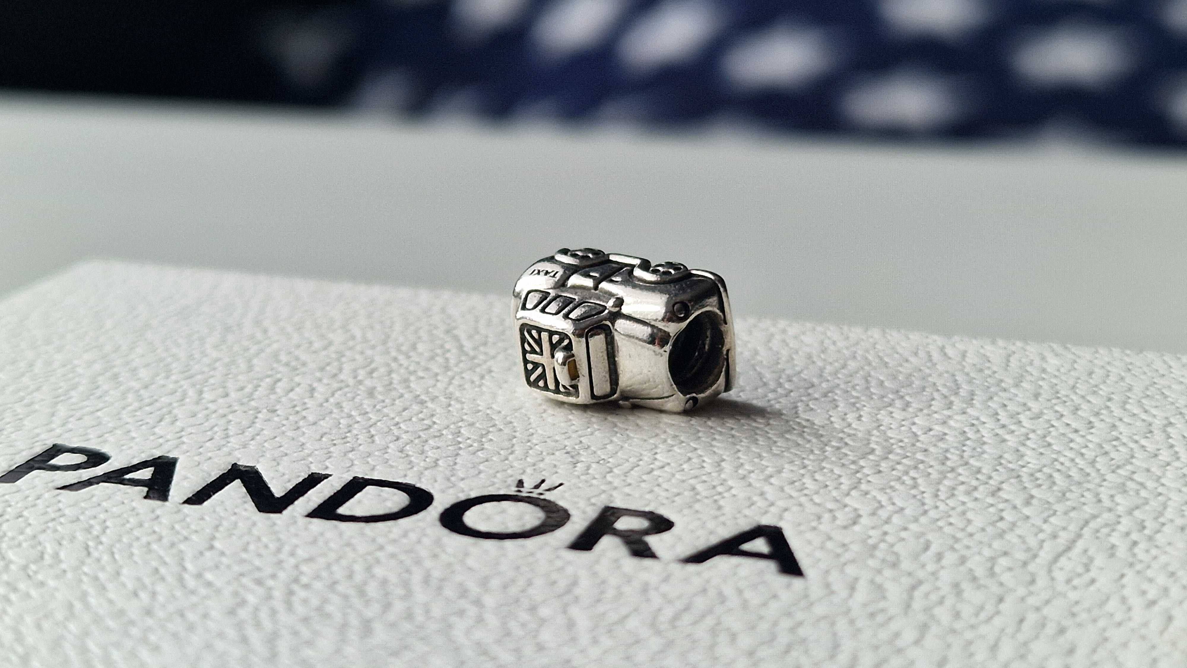 Pandora charms taxi UK