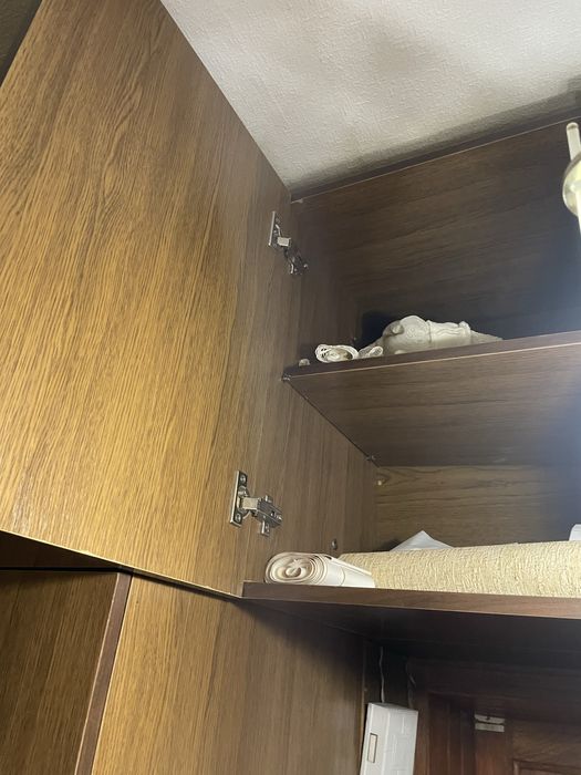 Продам прихожую  б/у