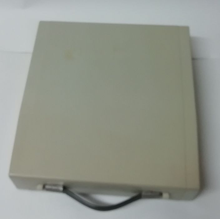 Máquina de escrever portátil