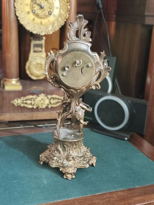 Stary zegar William L. Gilbert Clock Company