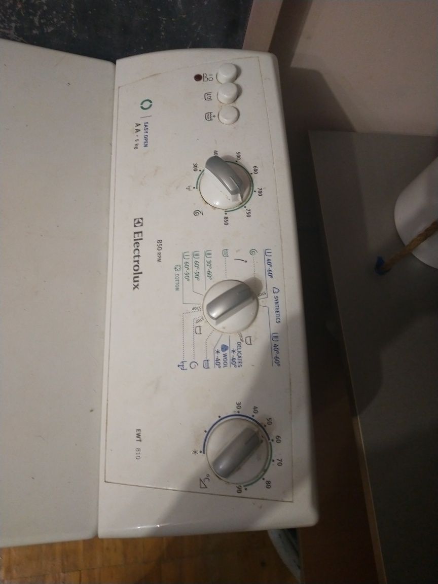 Пралка Elektrolux