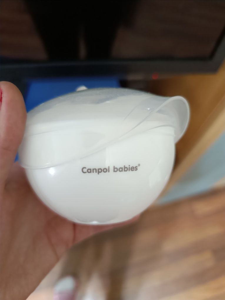 Pojemnik na mleko modyfikowane