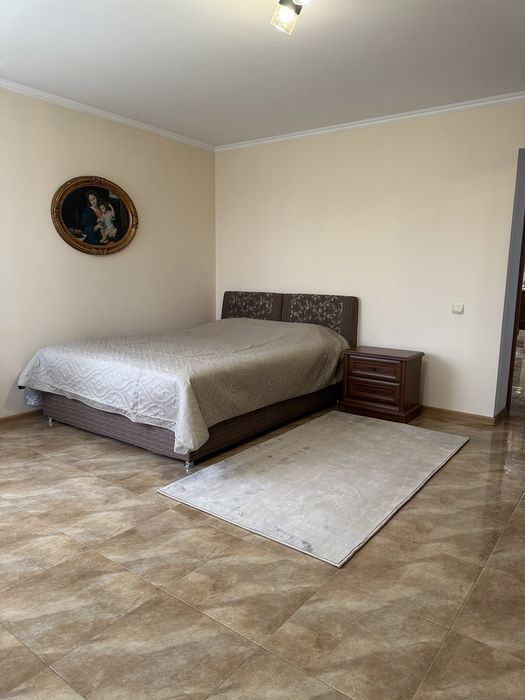 Здам Посуточно 2х.ком.ФРУНЗЕ.