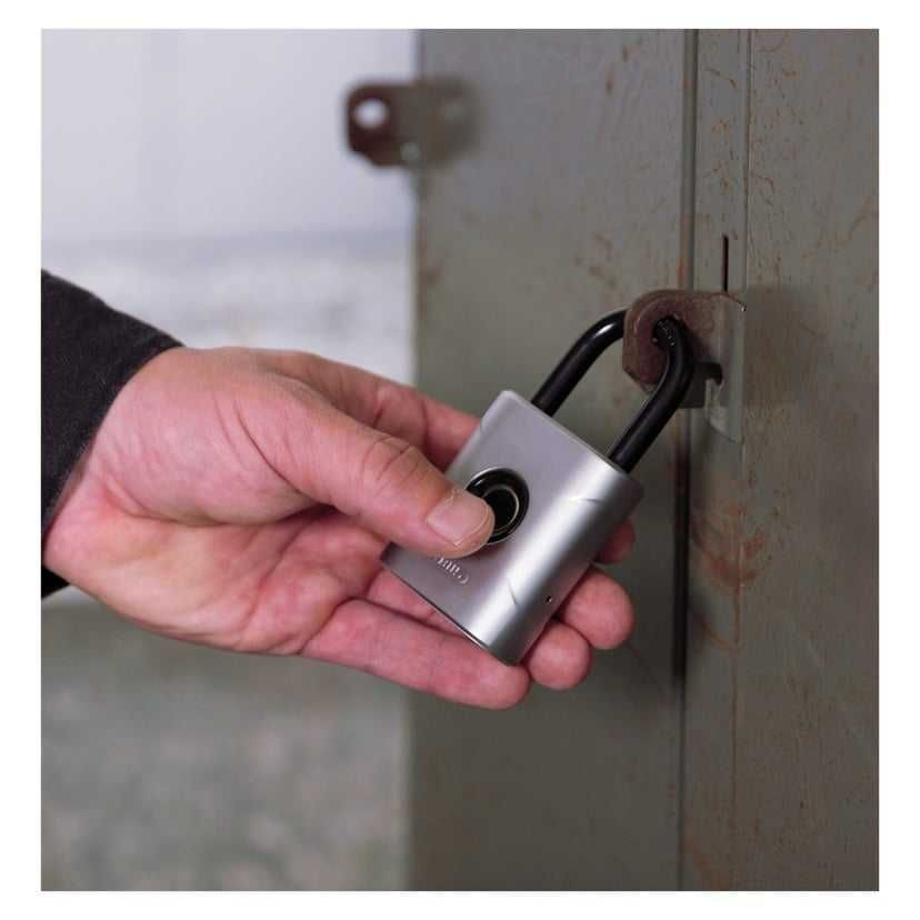 Навесной замок со сканером отпечатка пальца ABUS Touch 57/45 (4,5 см)