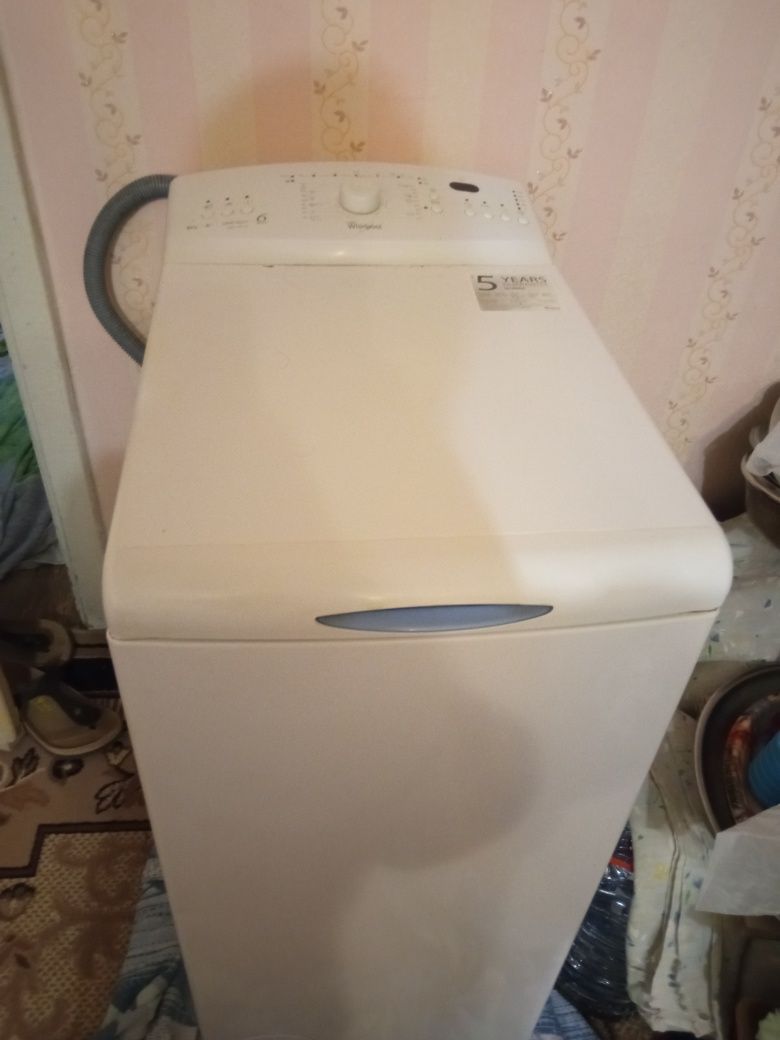 Стиральная машинка Whirlpool б/у!