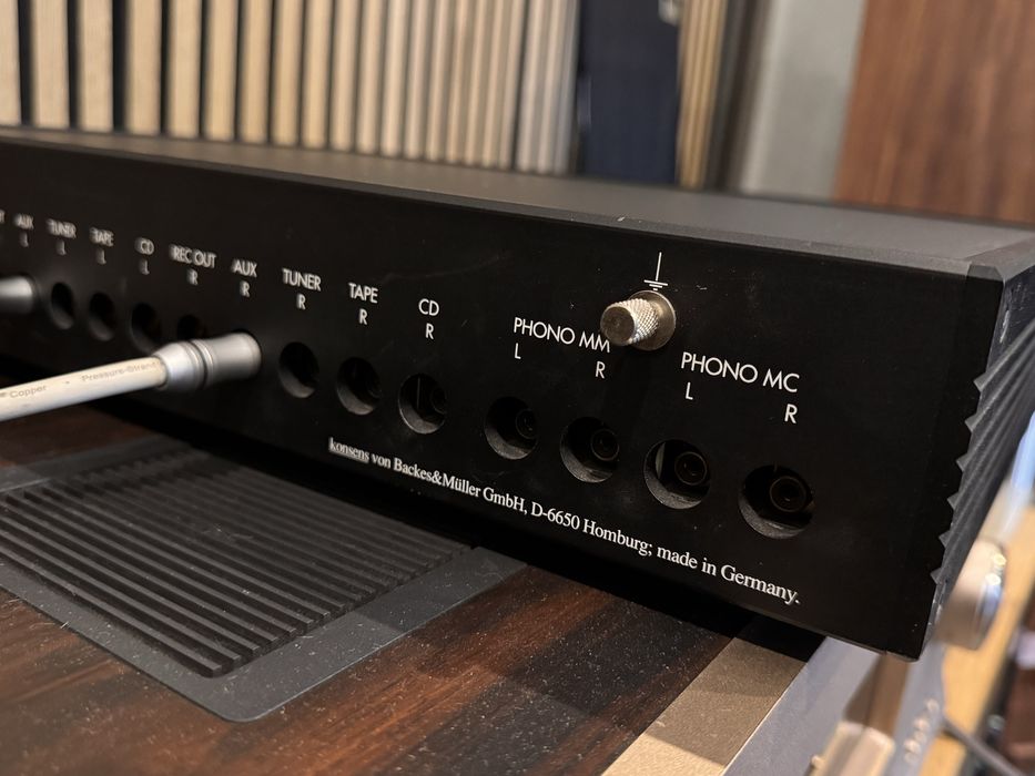 Profesjonalny przedwzmacniacz Konsens Backer & Muller XLR phono