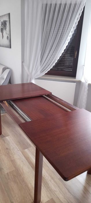 Stół rozkładany+krzesła 6szt