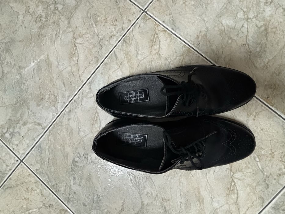 Sapatos tamanho 42