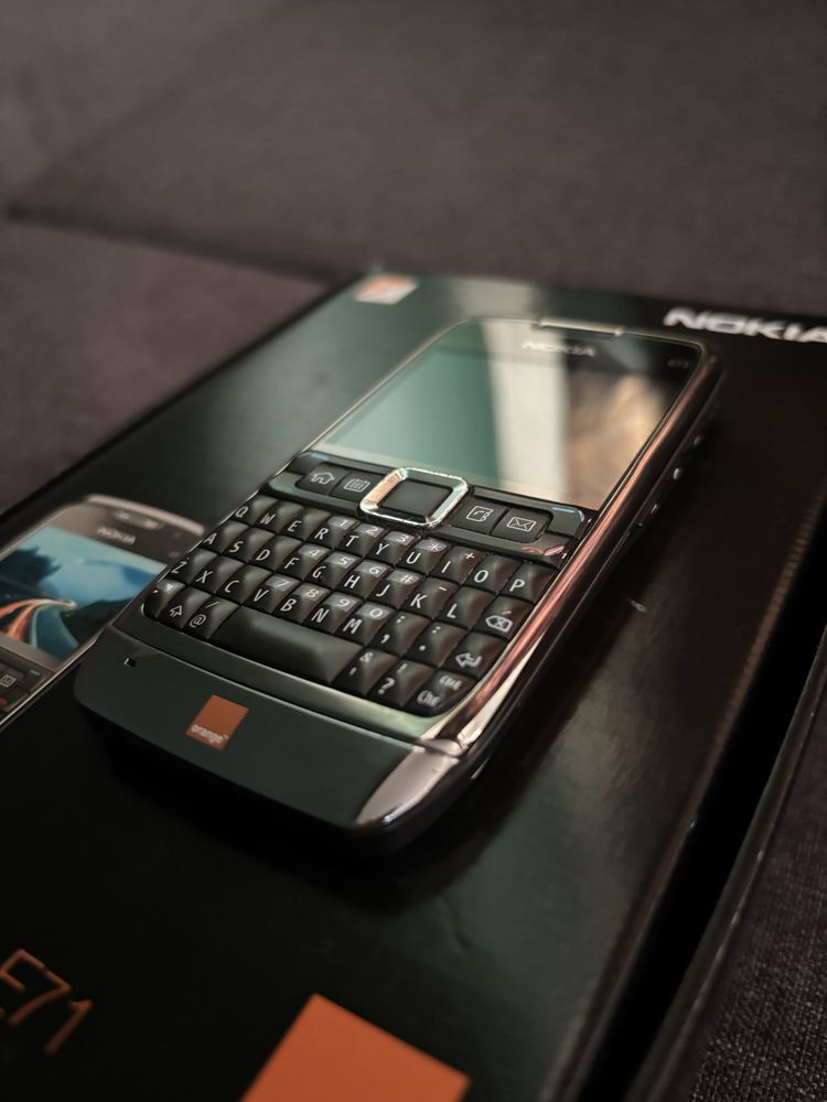 Nokia E71 komplet biznesowa qwerty