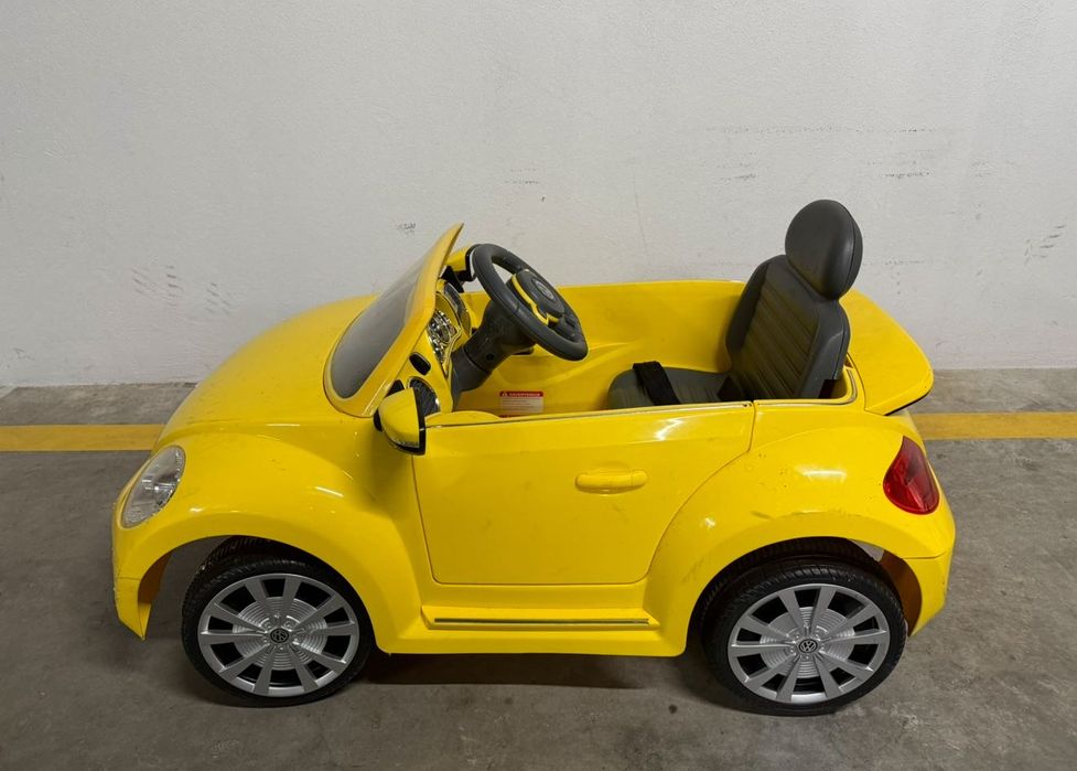 Carro eléctrico VW beetle infantil!