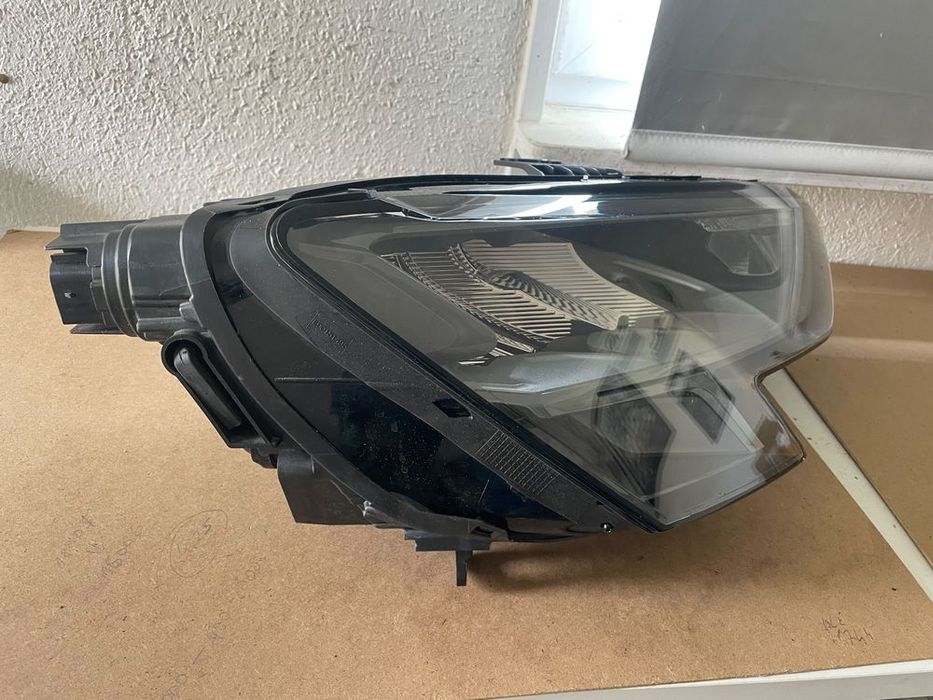 audi a3 8y 20-24r lampy prawa lewa led idealna 8y0941012 cała reflekt