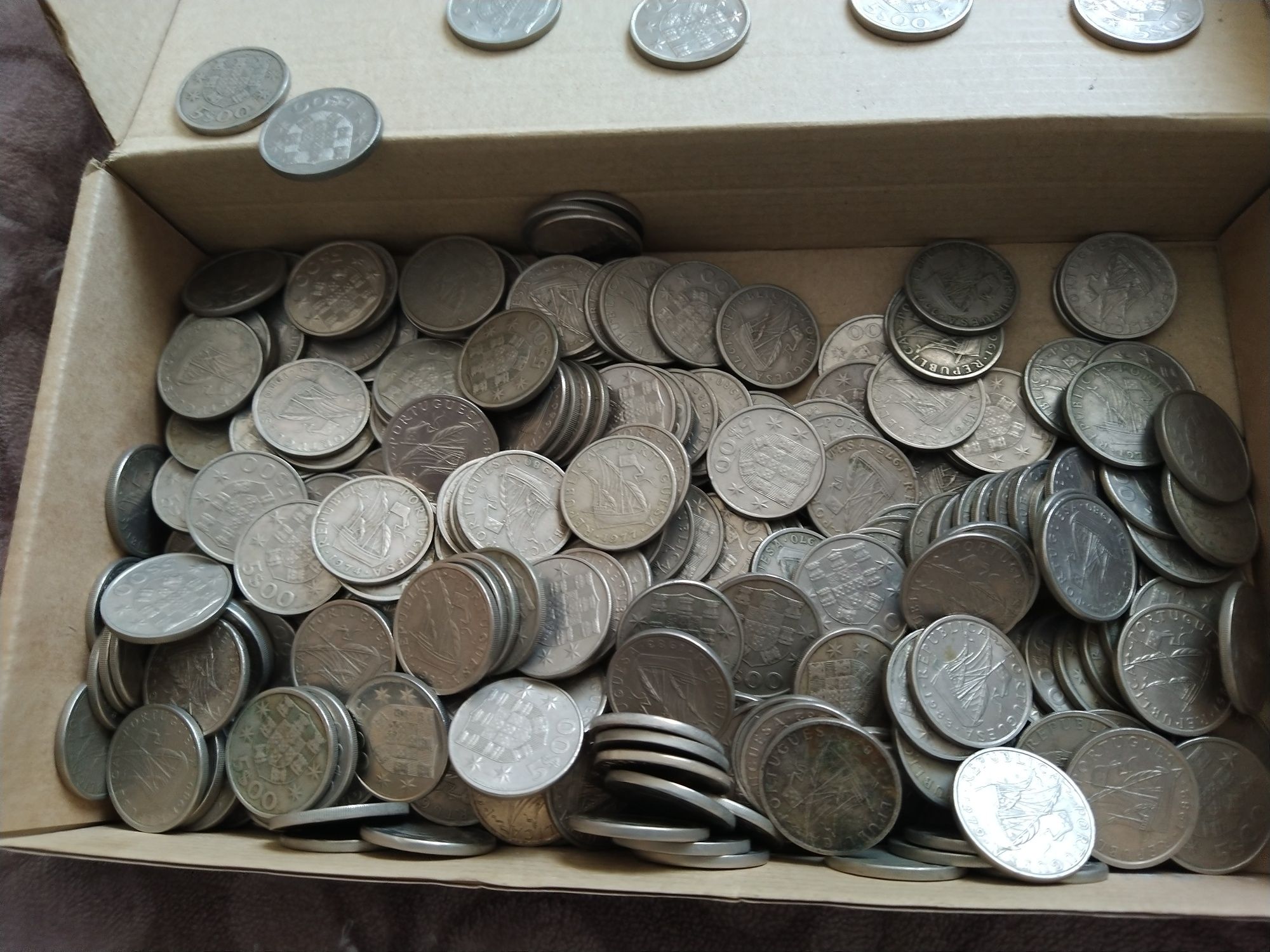 Vendo MTS moedas de 5 esc