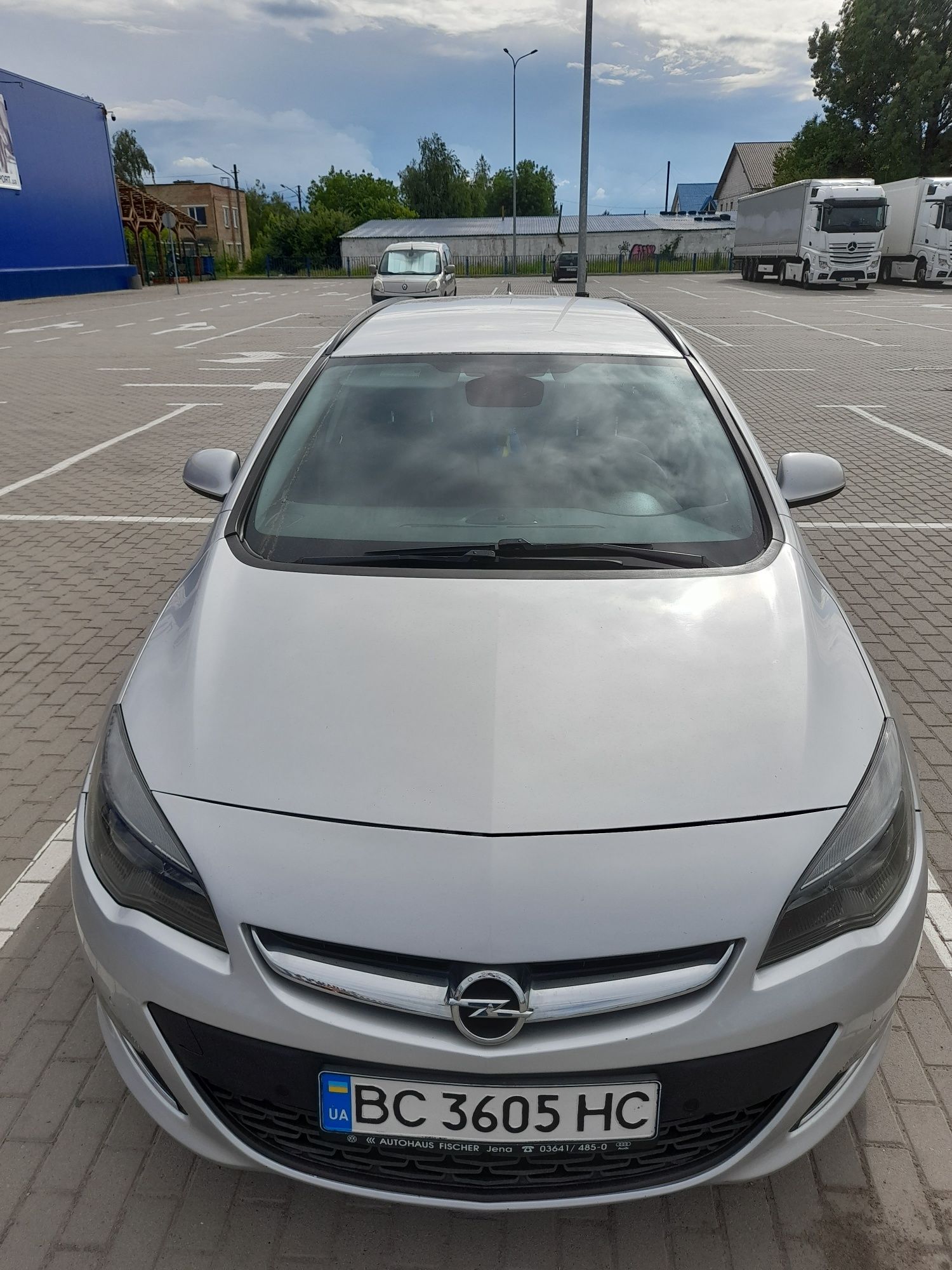 Продам Opel Astra j 2013 р.в
