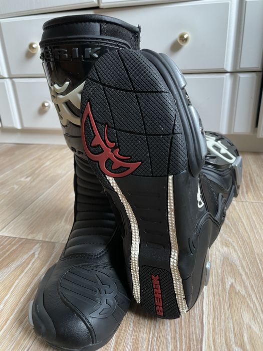 BERIK. Дуже гарні жіночі мотоботи з топовим захистом! Стан нових! 38р