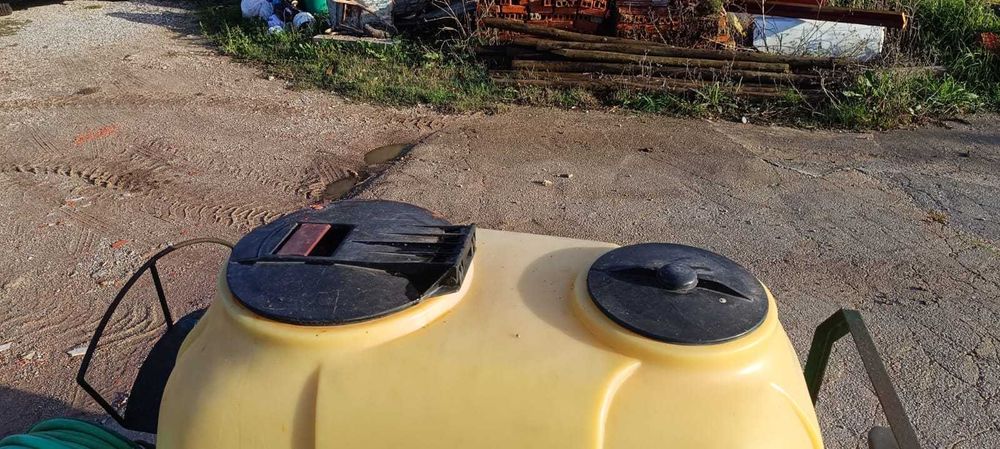 Reboque Pulverizador