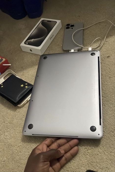 Macbook pro touch bar2018/9