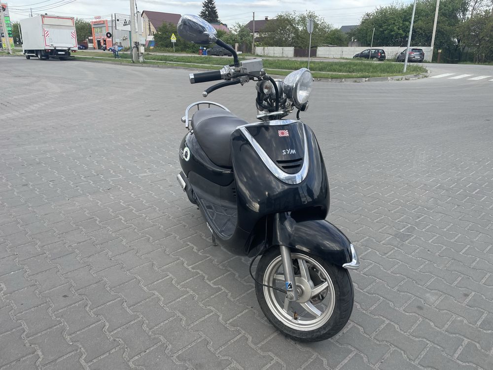 Продам  скутер в хорошем состояние
