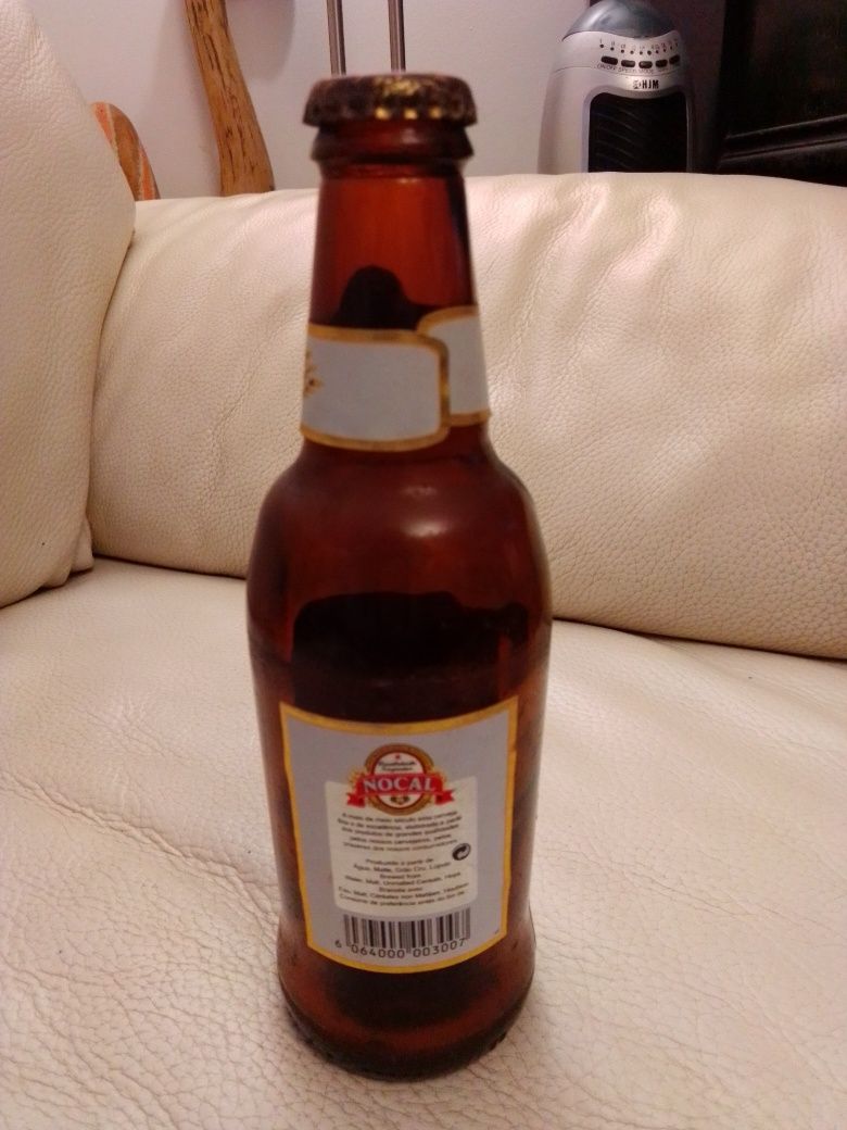 Garrafa de Cerveja Angolana Bocal Vazia c/Cápsula