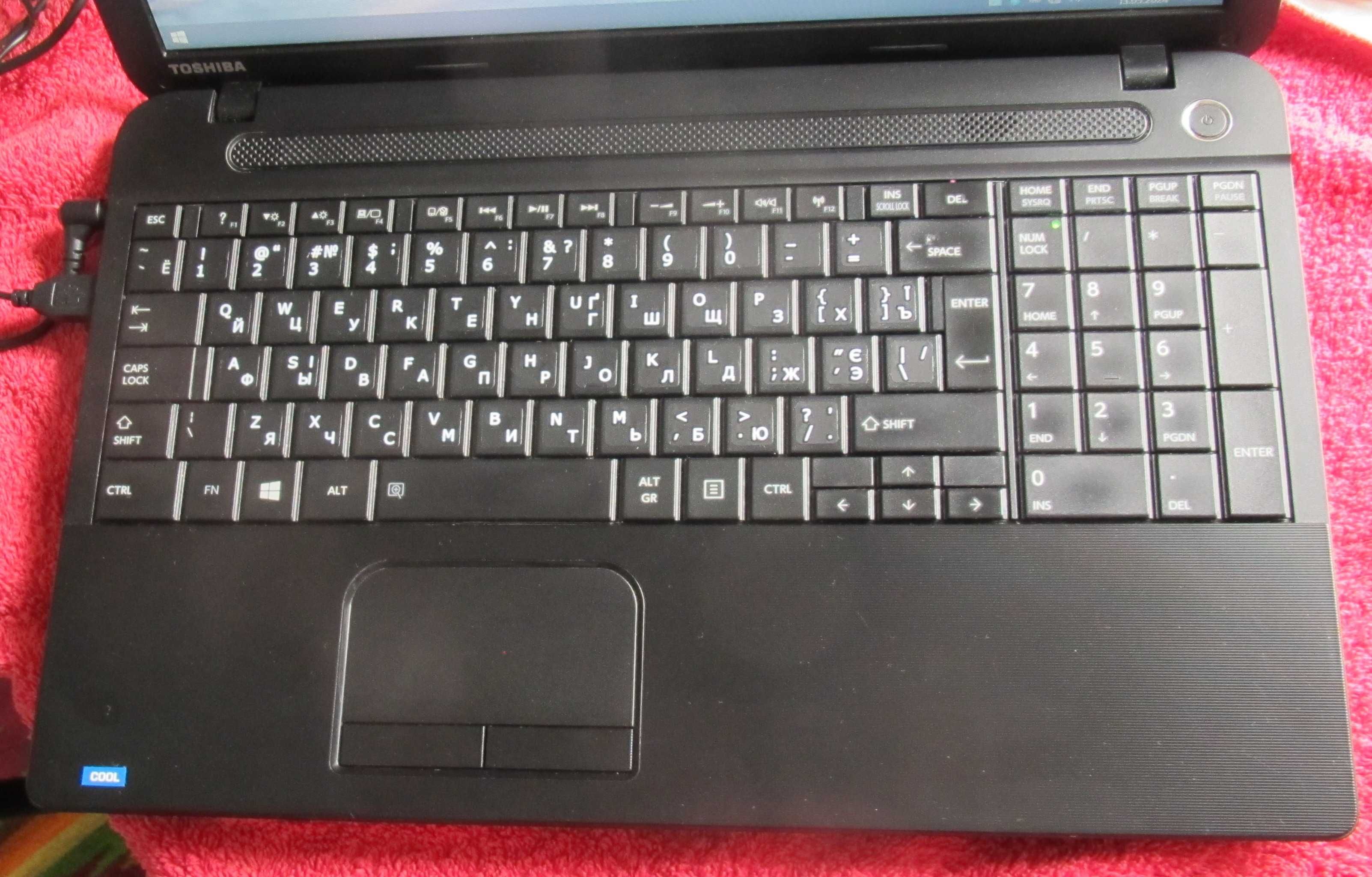 Toshiba Satellite C50-A в хорошем рабочем состоянии