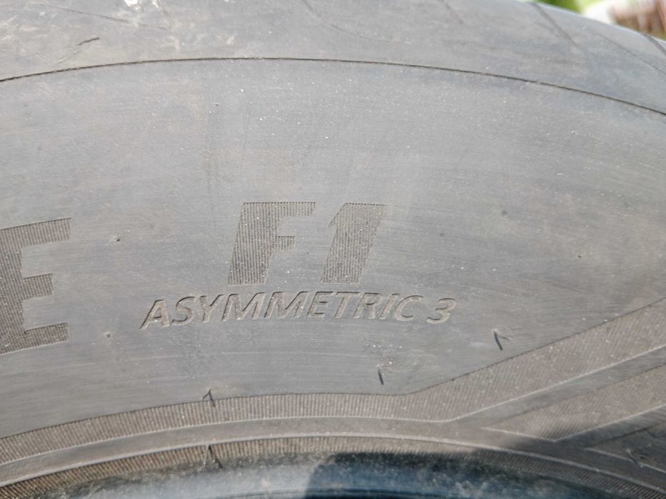 Opona używana letnia 235/65R18 Goodyear SUV Eagle F1 Asymetric 3 1szt.