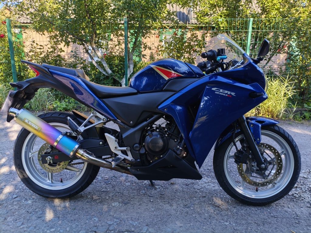 Honda CBR 250r 2011г