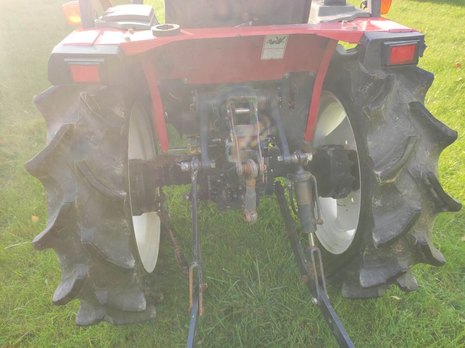 Traktorek ogrodowy yanmar f200/af24 ładowacz czołowy tur