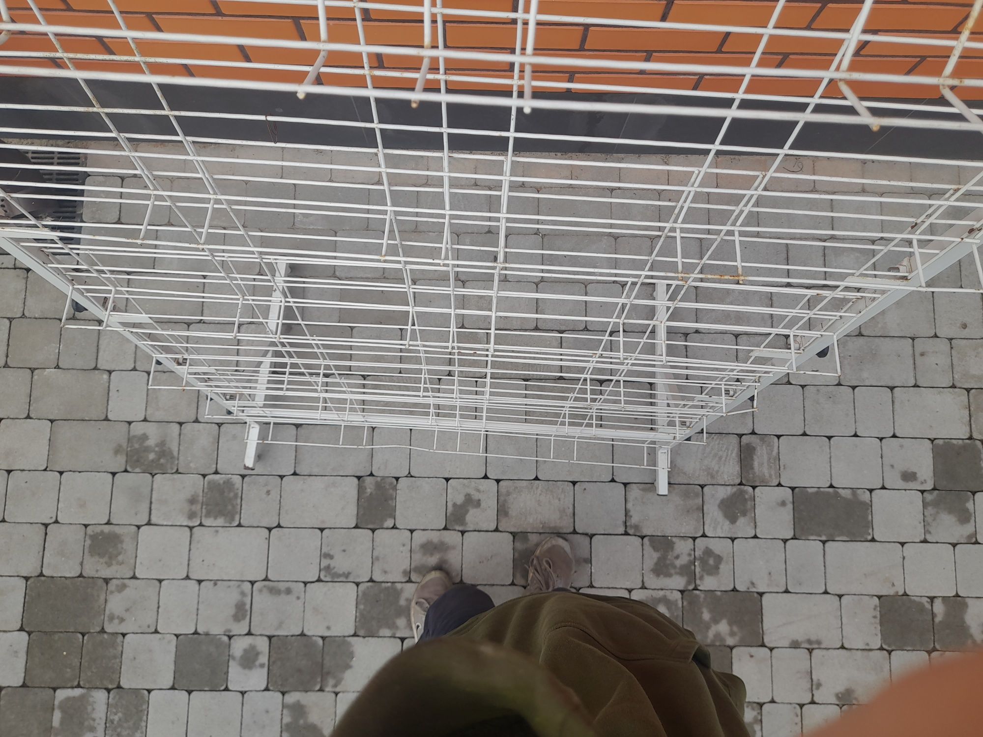 Решітка як полички