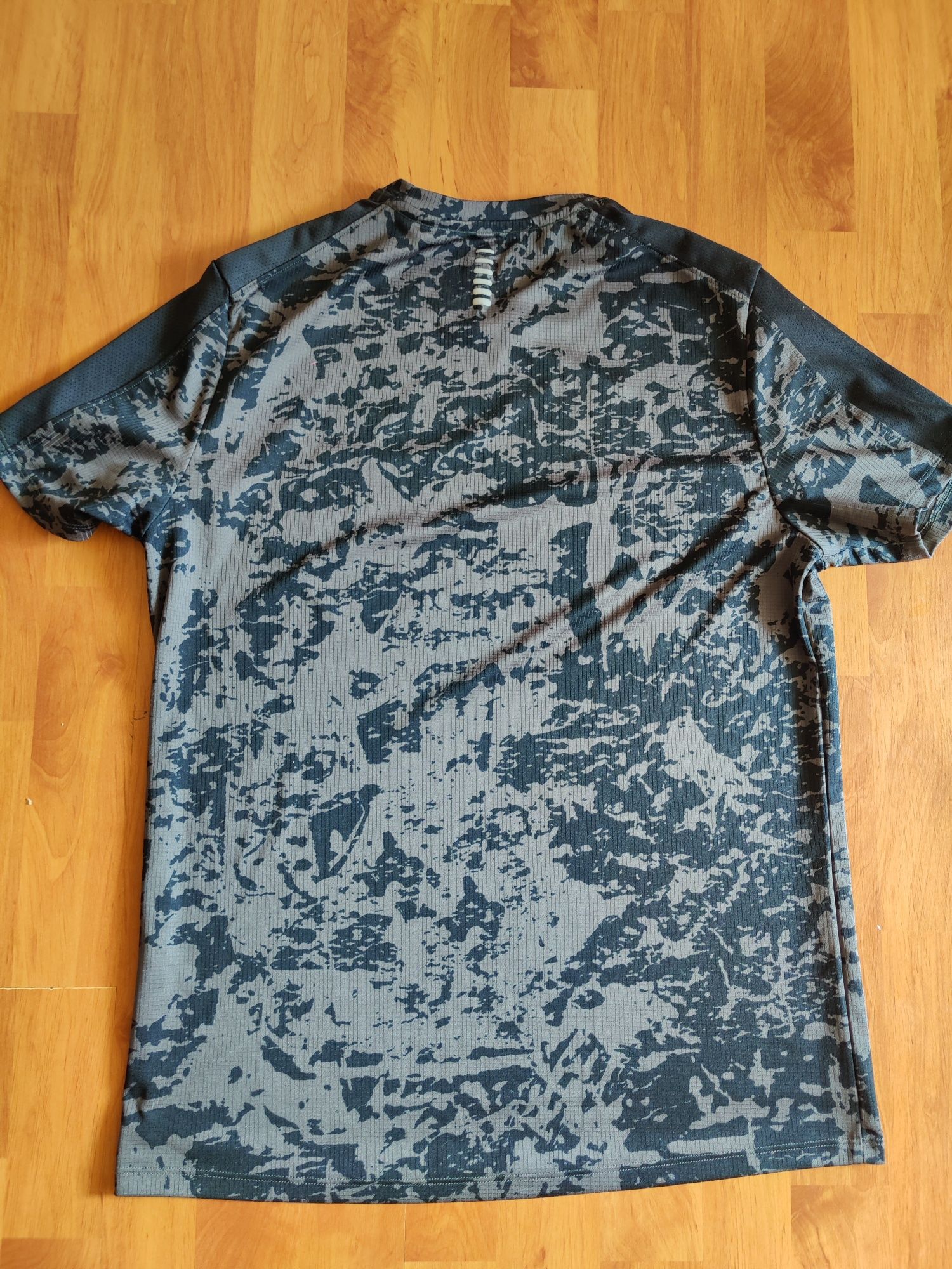 Футболка under armour оригінал