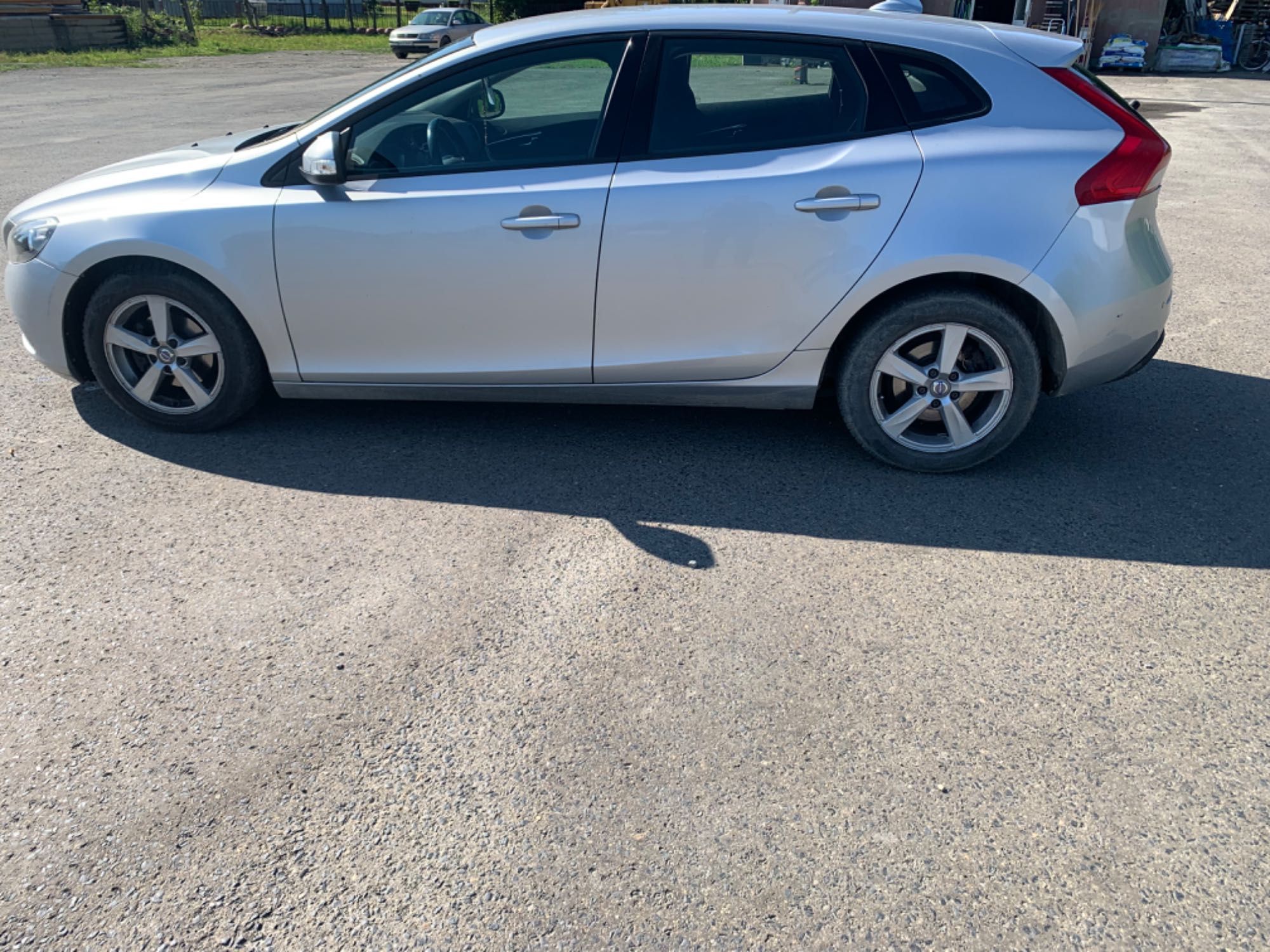 Sprzedam Volvo v40 d2