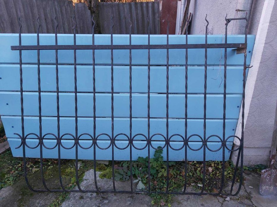 Решітки віконні (балконні) 2шт. вживані