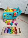 Brinquedo de puxar com actividades