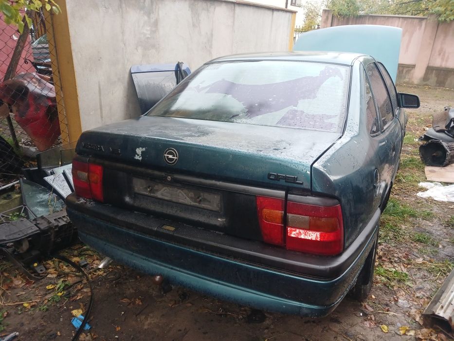 Розбирається на запчастини