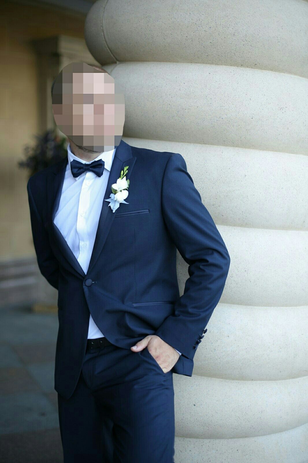 Класичний чоловічий костюм темно-синього кольору. Розмір L (50).
