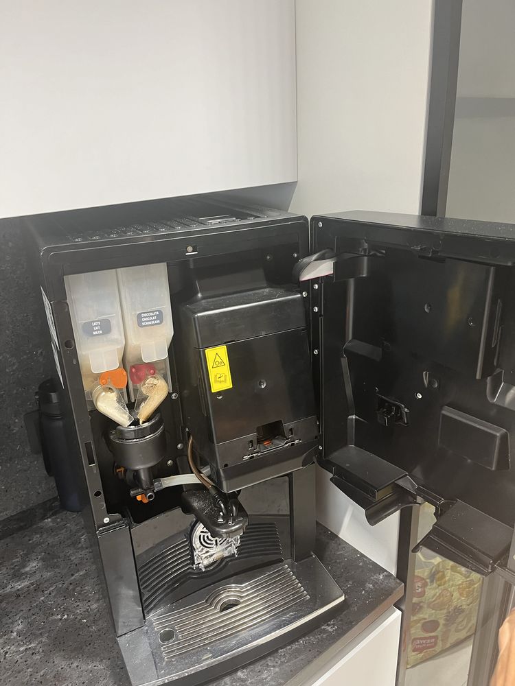 Lavazza LB2600.