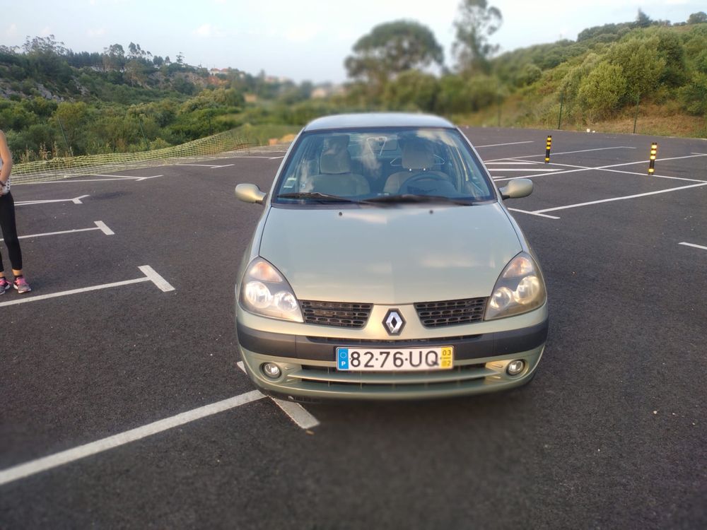 Renault clio usado mas em bom estado
