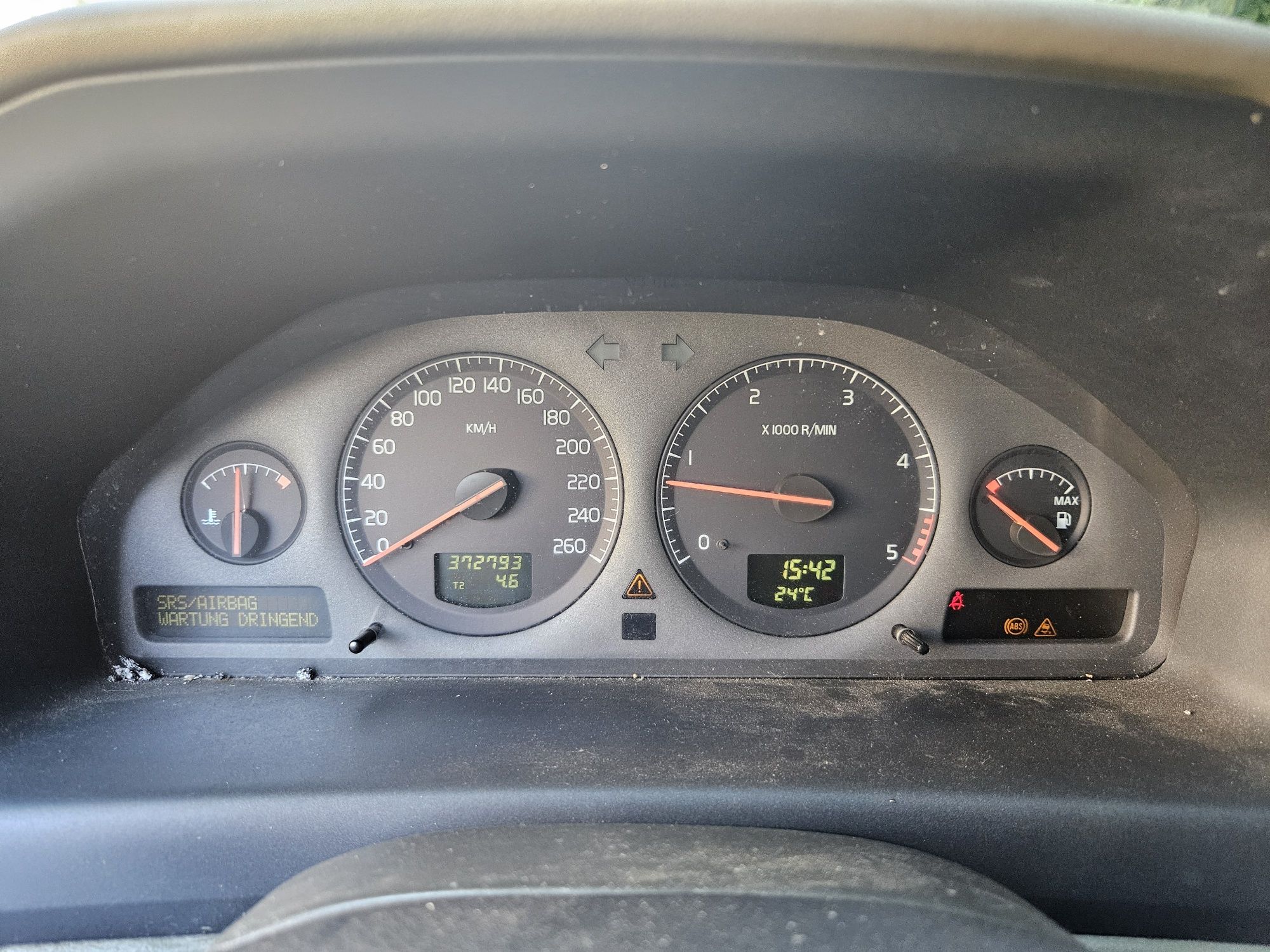 Volvo V70 2001рік 2,4 дизель для військових