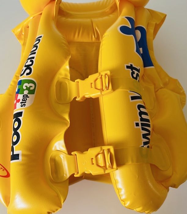 Детский надувной жилет "Pool School" - Intex (3-6 лет) в ОТЛИЧНОМ с-ии