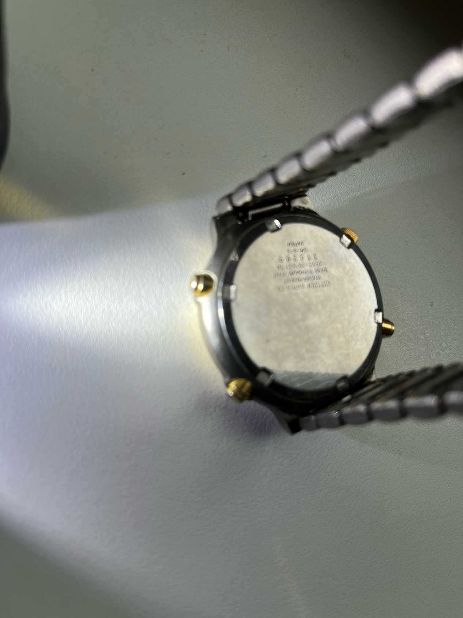Часы Ситизен  3560  Quartz Chronograph NOS Titanium