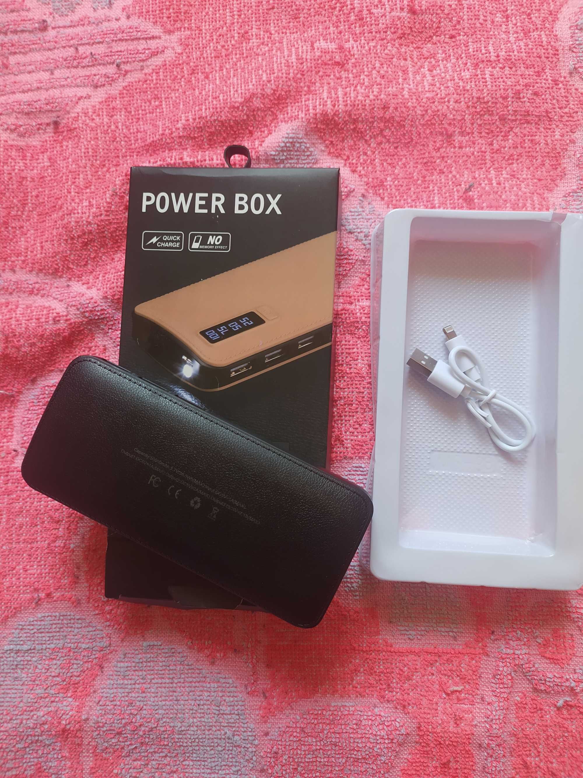 Power Bank 50000 mah c экраном 3 USB с фонариком,