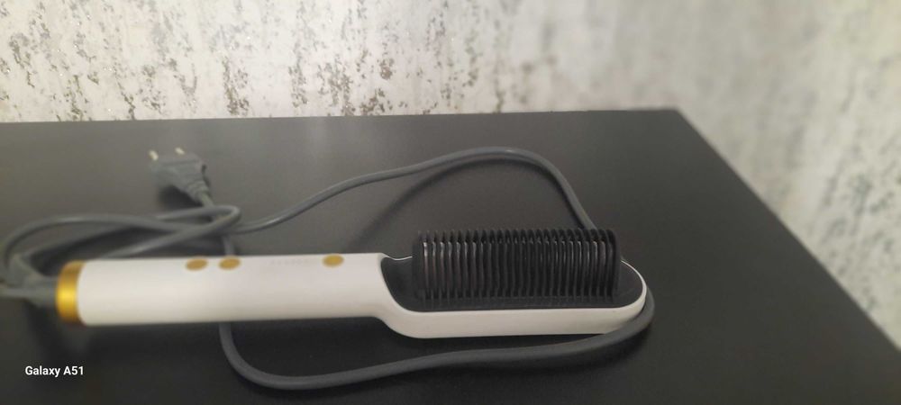 Розчіска вирівнювач