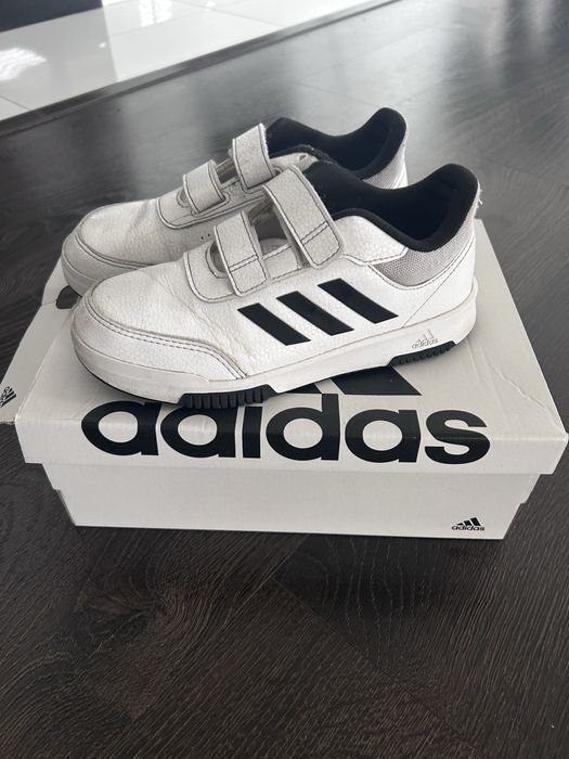 Buty Adidas białe chlopięce r. 35