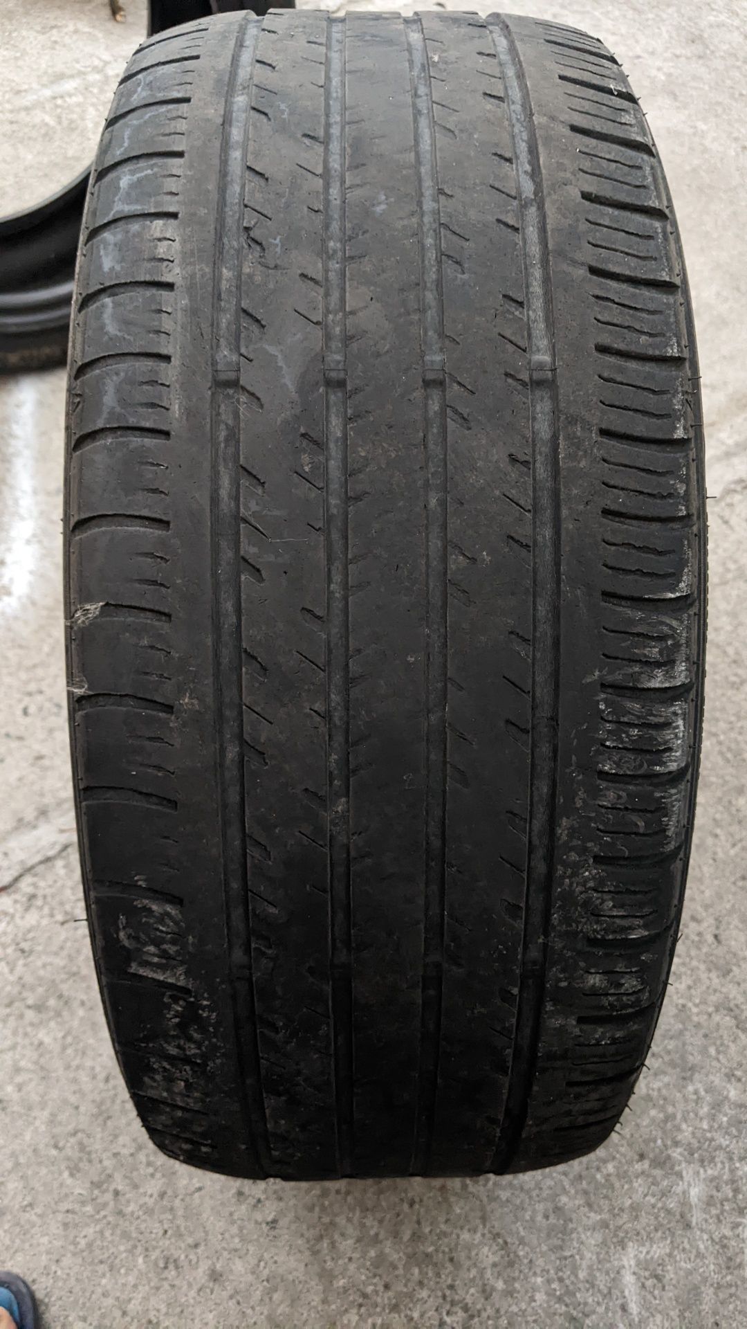 Резина GeoTour 225/45 r17 94v M+S  на запаску 1шт