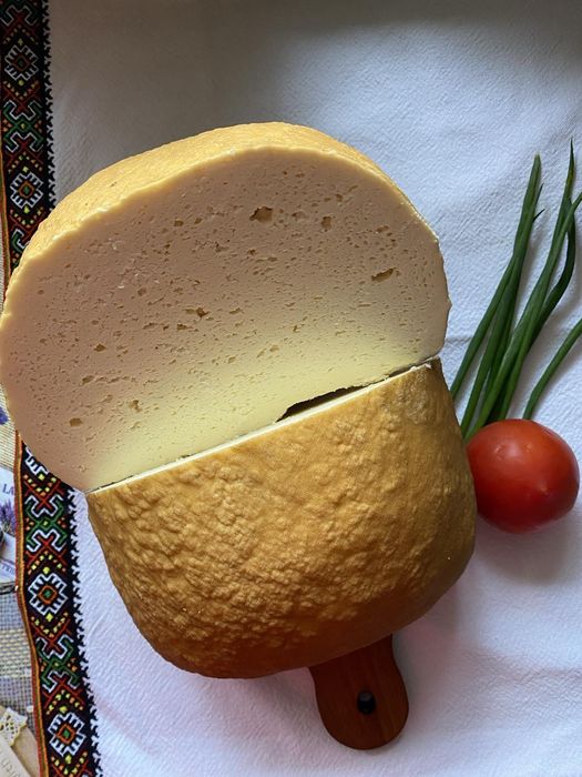 Натуральні сири.Гуцульський Карпатський будз та бринза