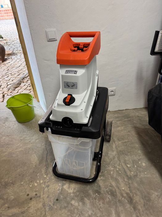 Biotriturador Eléctrico STIHL GHE 140 L,pouco usado