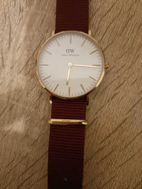 zegarek damski marki Daniel Wellington