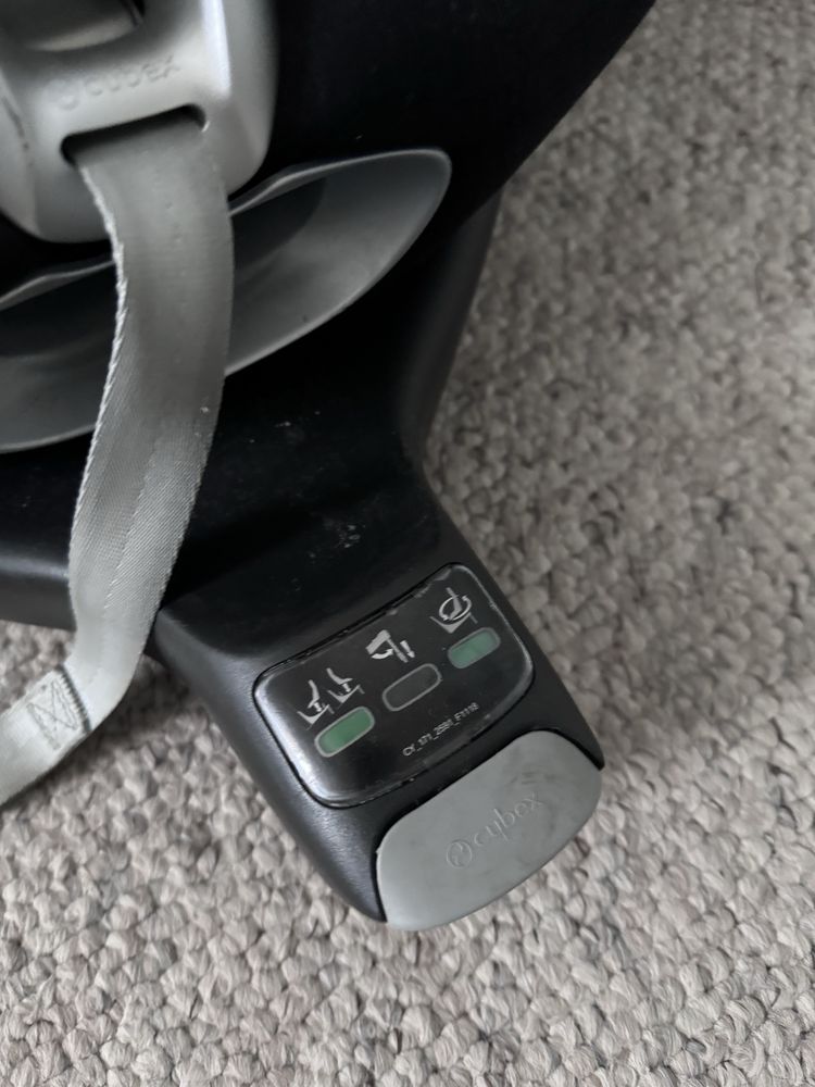 Komplet fotelik Cybex Sirona Z2 + nosidło Cybex + baza 360
