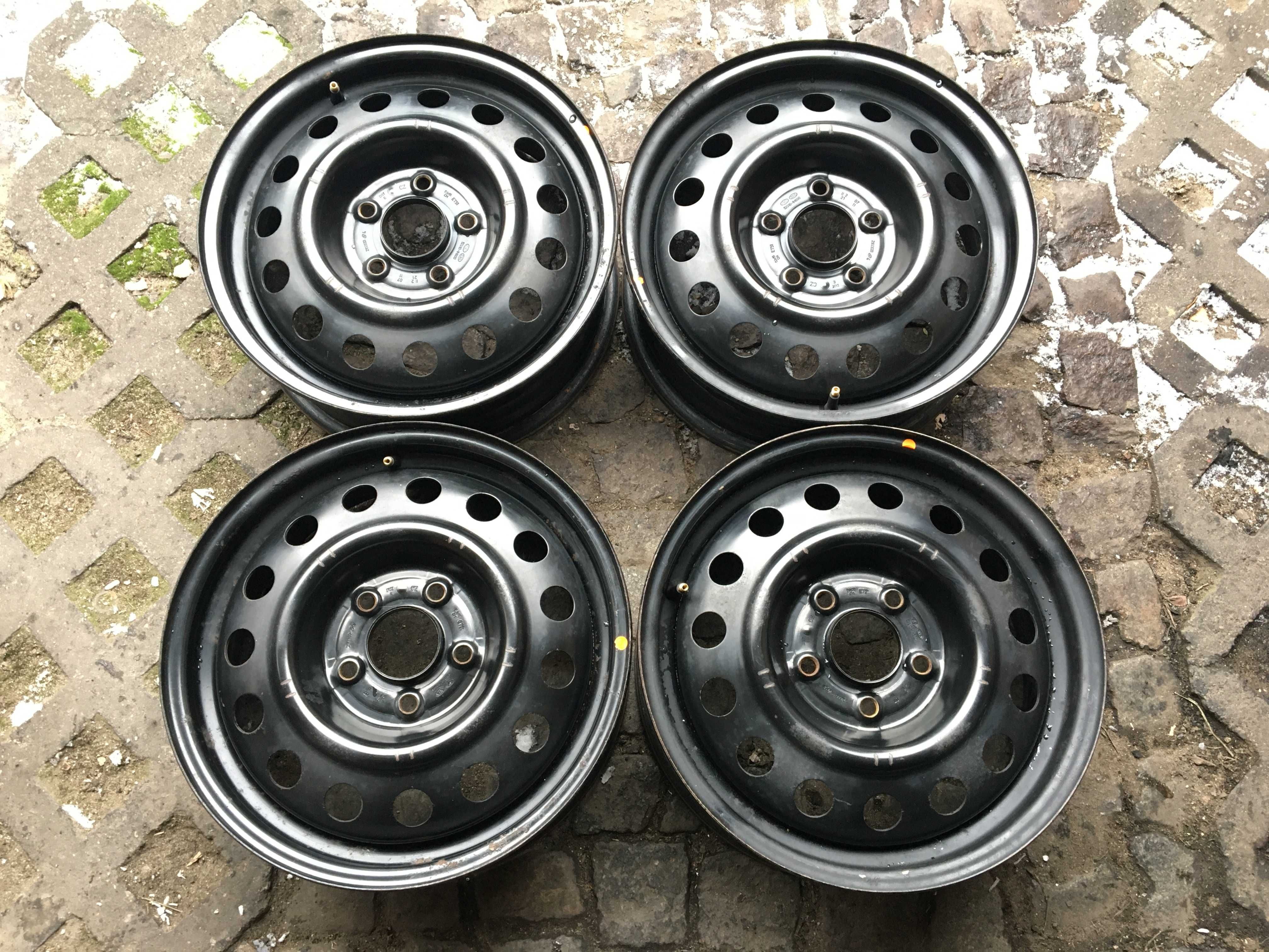 Felgi stalowe KIA HYUNDAI 16" 5x114,3x67,1 ET 51 Ceed Venga i30 ix20